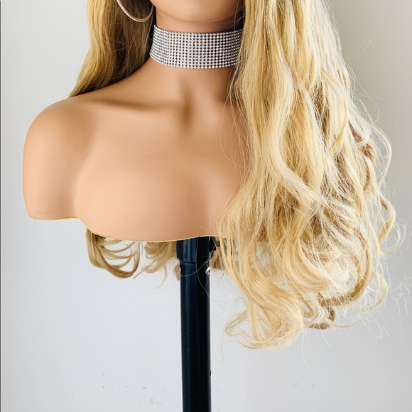 26” Ombre Honey Blonde 13x2.5 Lace Front Synthetic Wig - Picture 10 of 16